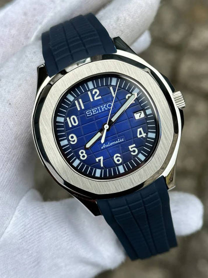 Seiko Aquanaut Navy Blue