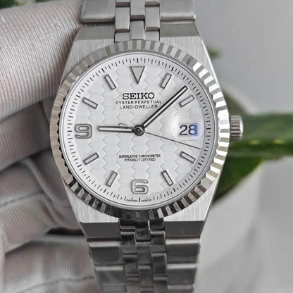 Seiko Land-Dweller White Dial